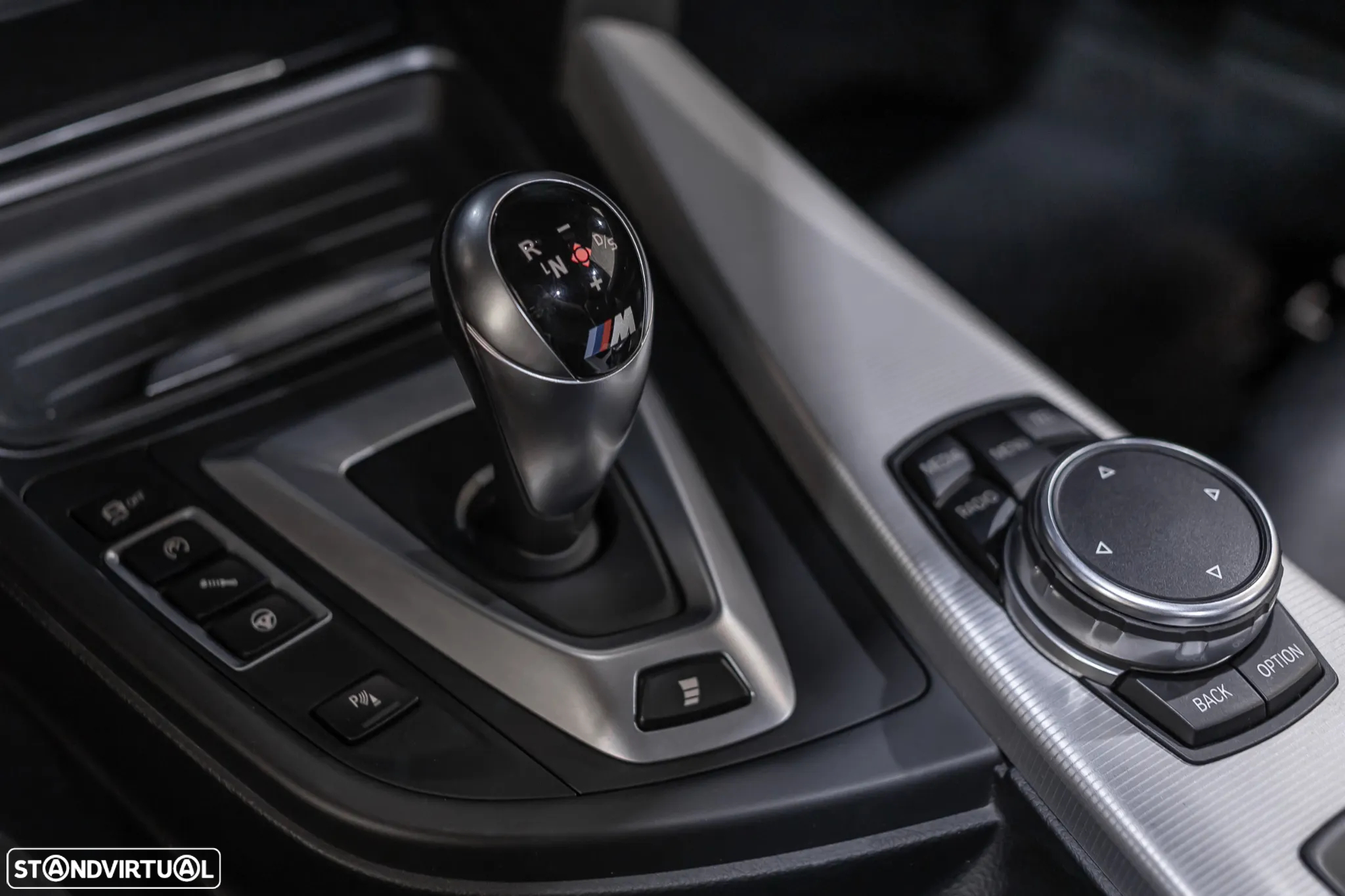 BMW M4 Auto - 16