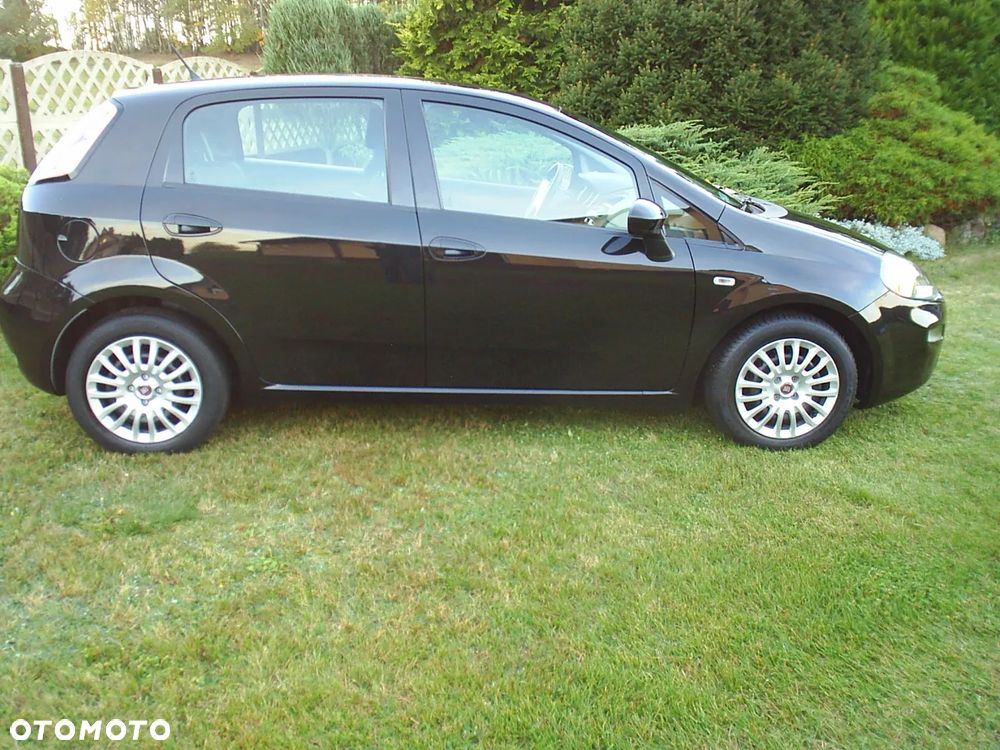 Fiat Punto 2012 - 24