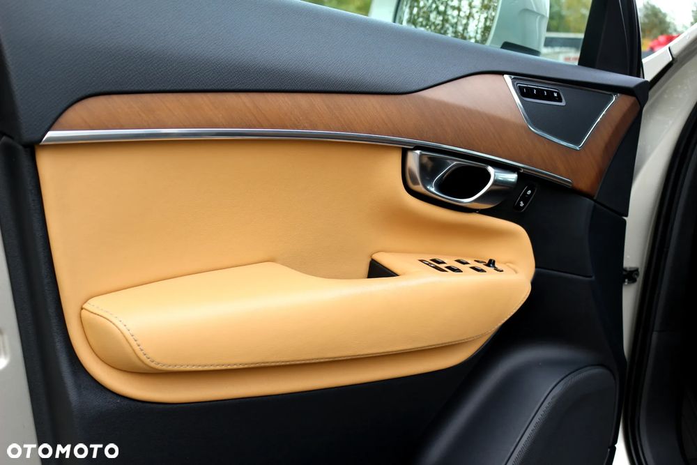 Volvo XC 90 D5 AWD Inscription - 21