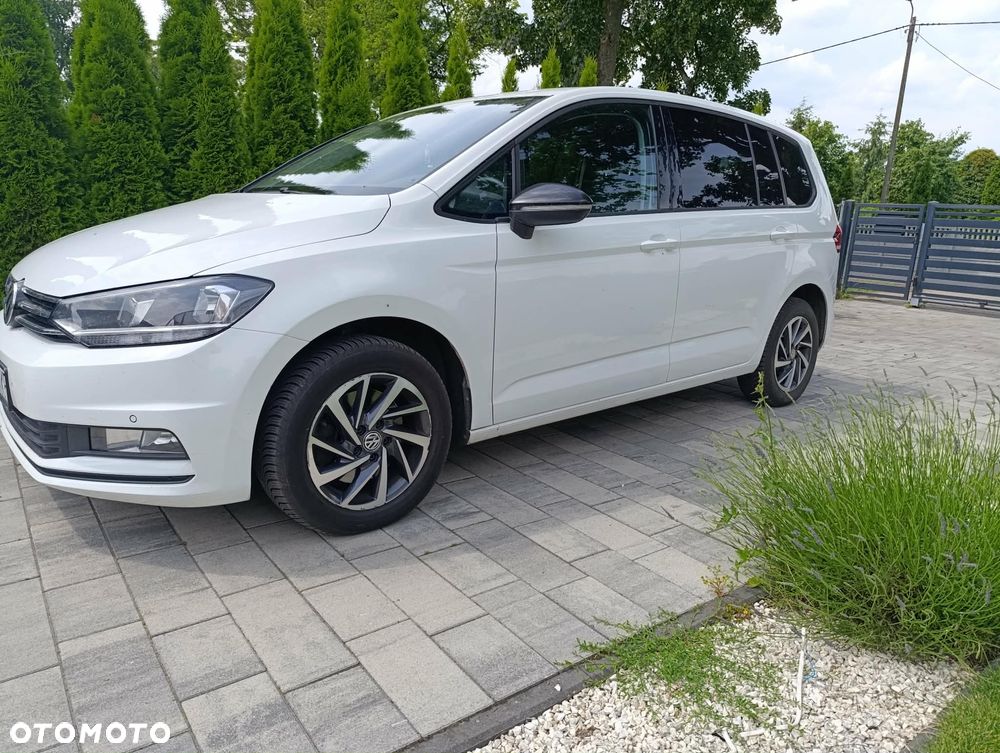 Volkswagen Touran 2.0 TDI BMT Comfortline DSG - 2