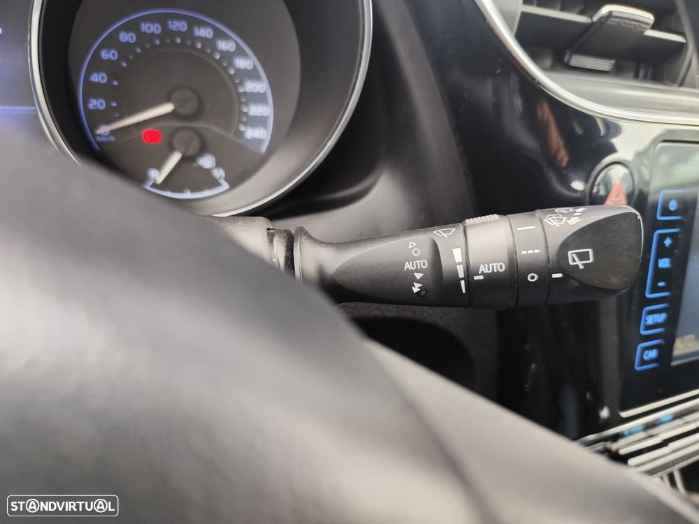 Toyota Auris Touring Sports 1.4 D-4D C.+P.Sport+Navi - 13