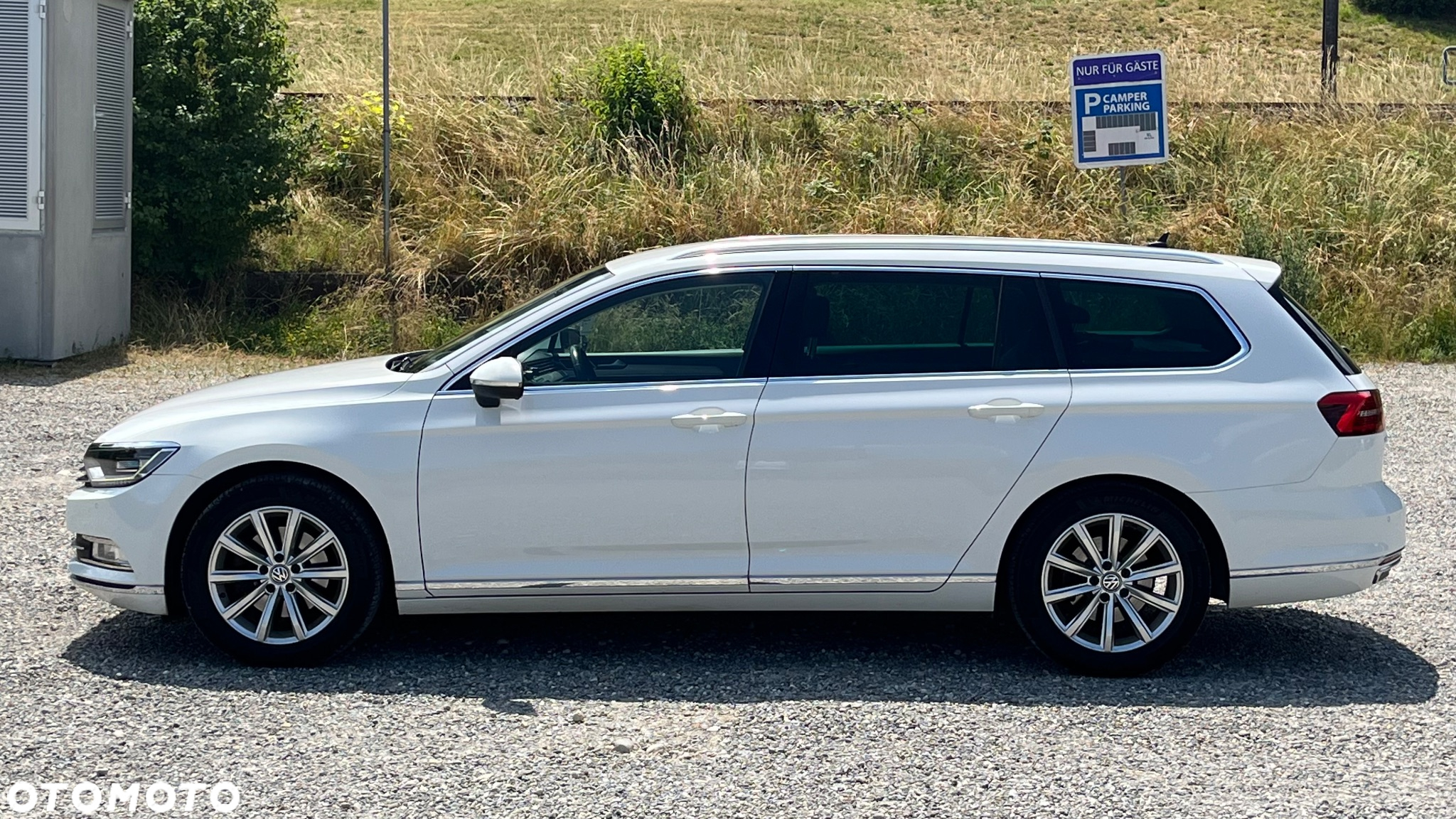 Volkswagen Passat - 14