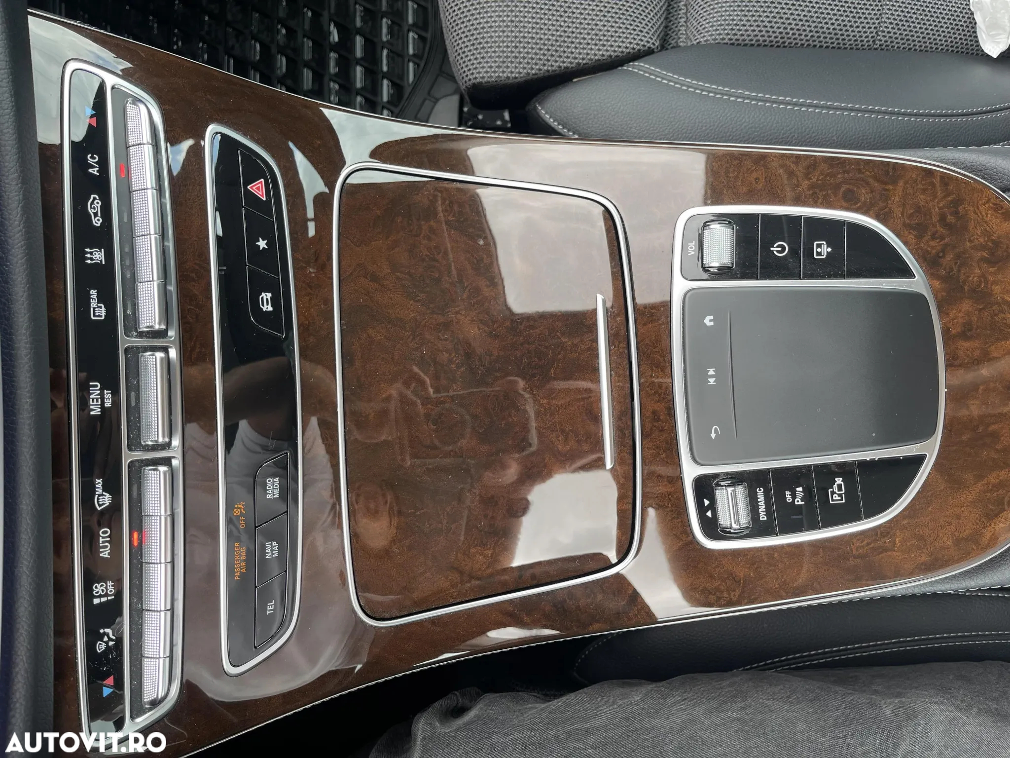 Mercedes-Benz E - 15