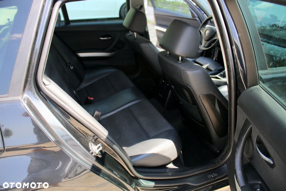 BMW Seria 3 320d - 14