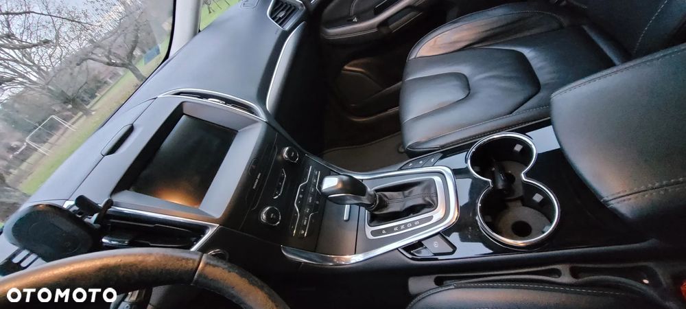 Ford S-Max 2.0 TDCi 4WD Titanium PowerShift - 4