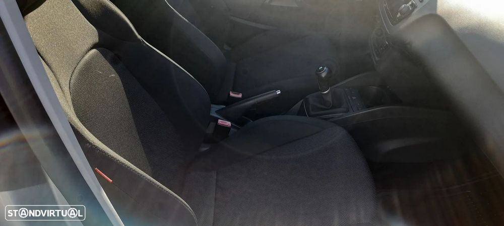 SEAT Ibiza 1.6 TDI 25 Anos DPF - 33