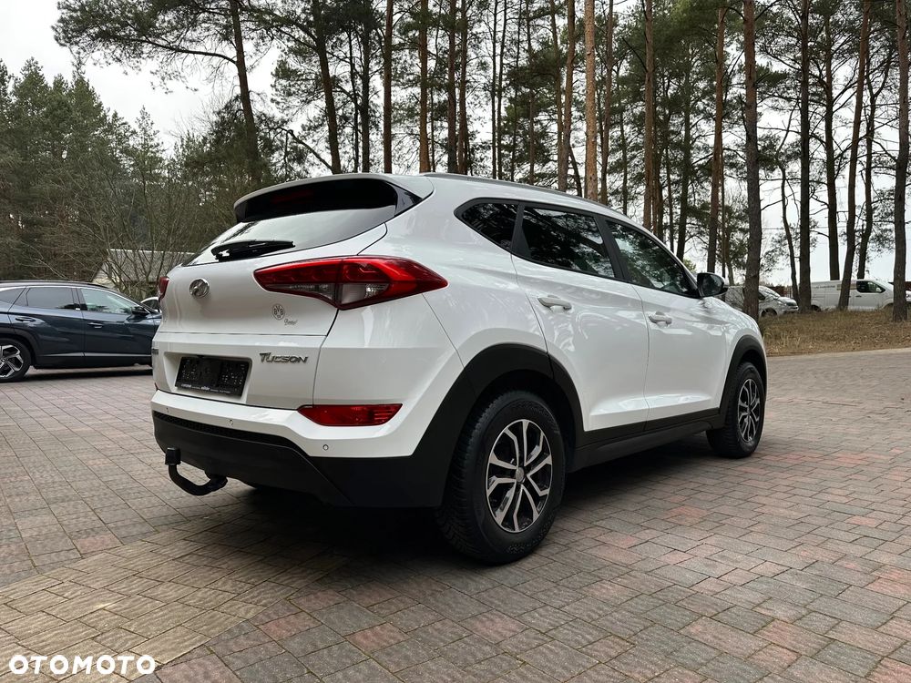 Hyundai Tucson blue 1.7 CRDi 2WD Advantage - 11