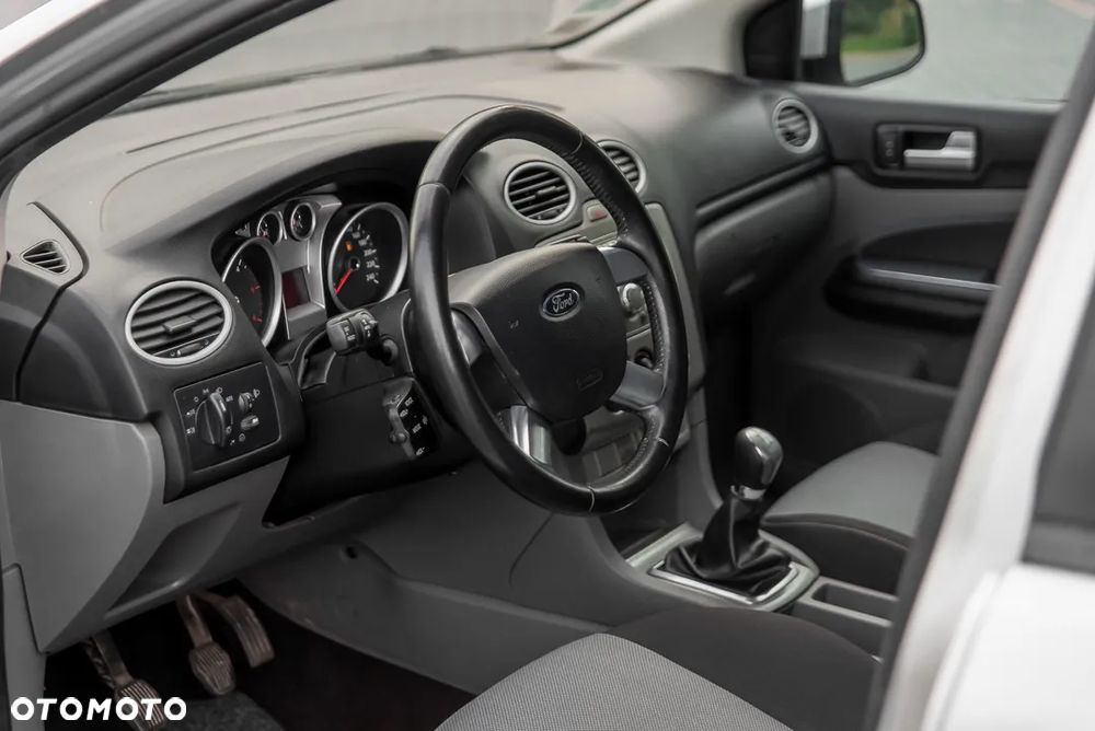 Ford Focus - 16