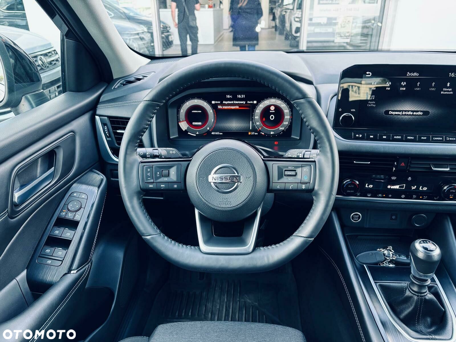 Nissan Qashqai 1.3 DIG-T N-Connecta EU6d - 23