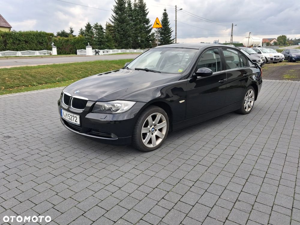 BMW Seria 3 320i - 1