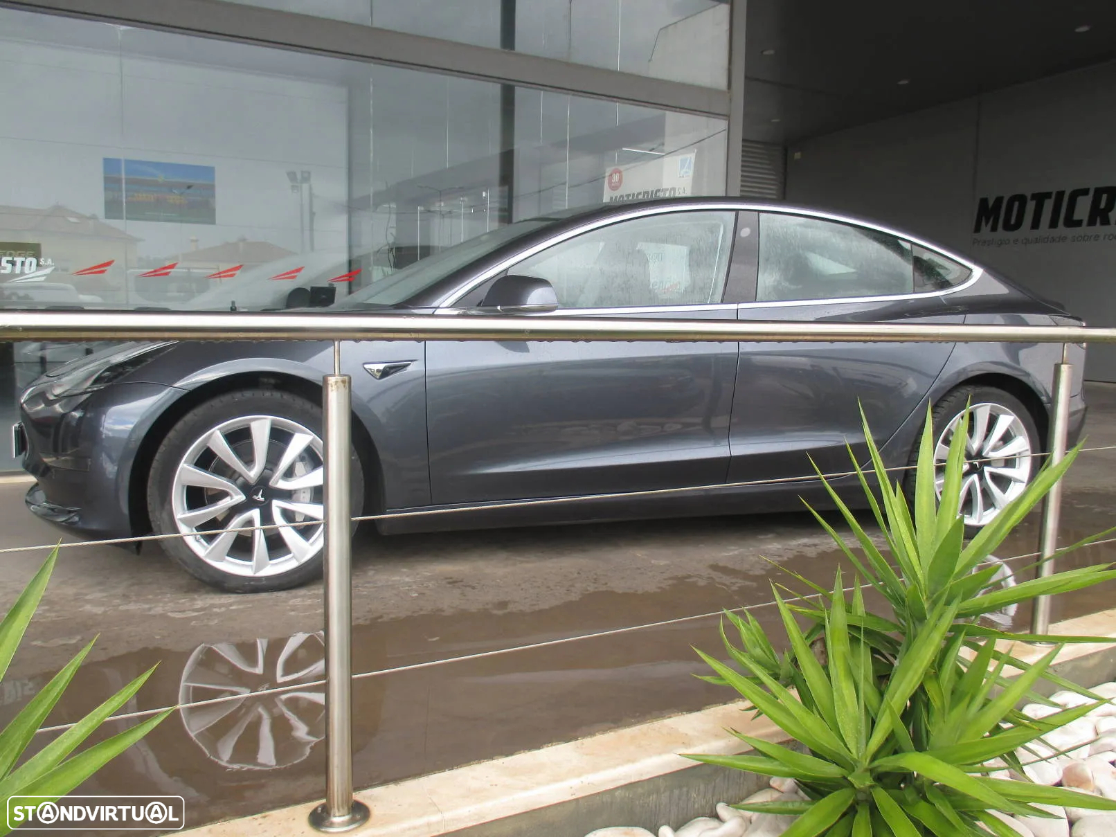 Tesla Model 3 Long-Range Dual Motor AWD - 3