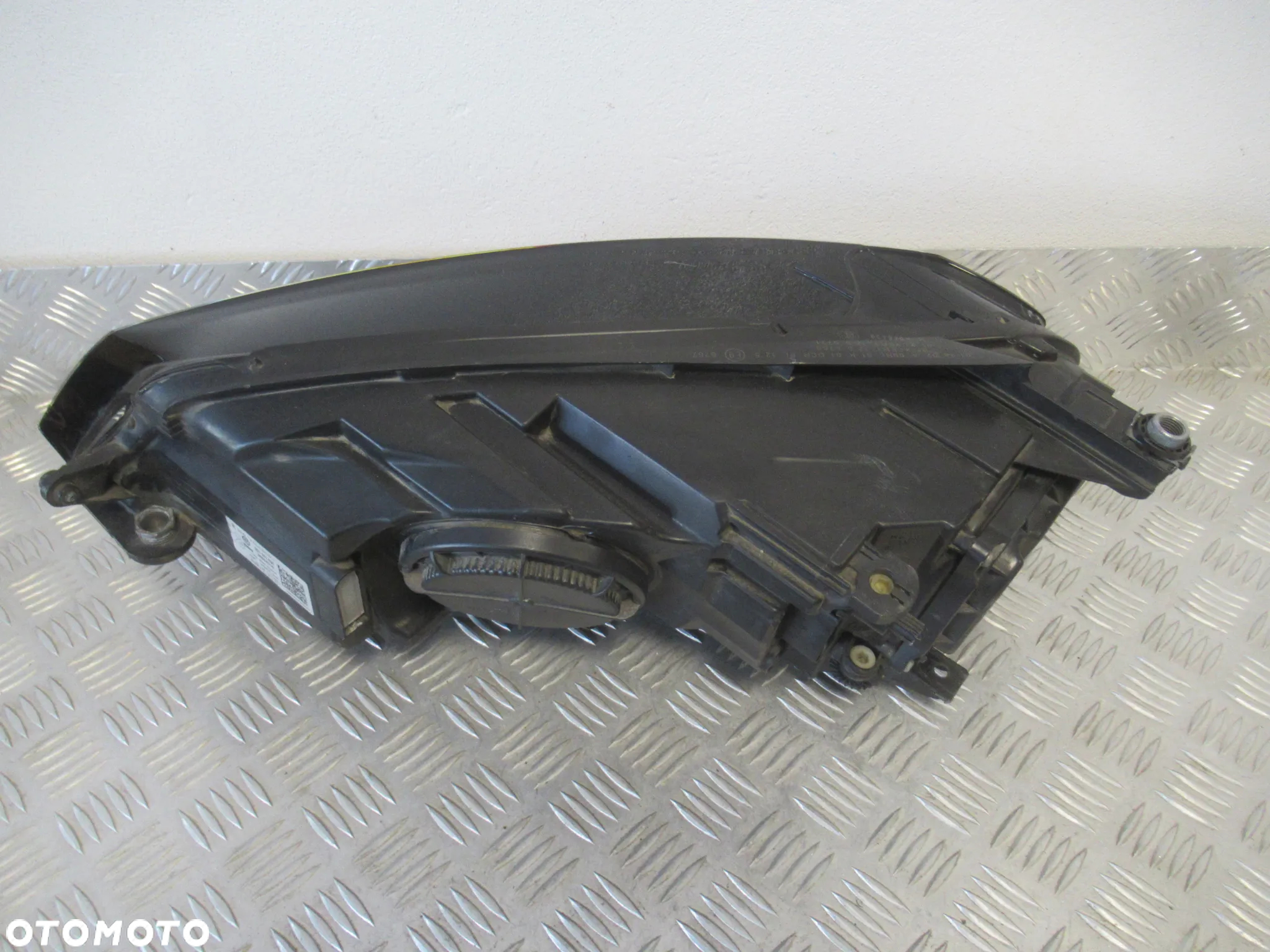 LAMPA PRZEDNIA PRZÓD PRAWA VW GOLF VII 7 5G1 BI-XENON 2012-2016 rok - 11