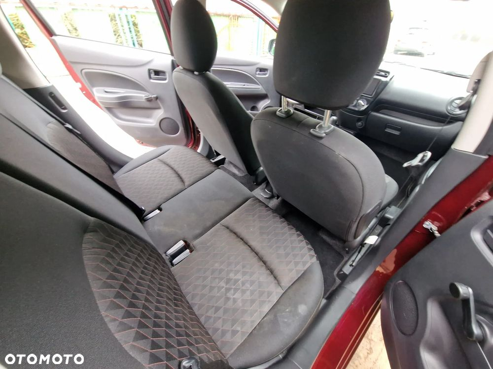 Mitsubishi Space Star 1.2 Entry - 11