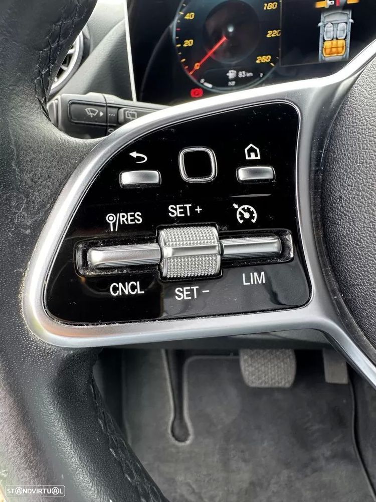 Mercedes-Benz B 200 7G-DCT AMG Line Advanced Plus - 37