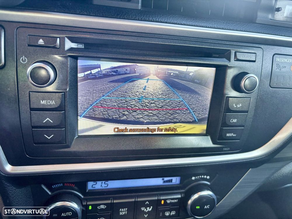 Toyota Auris Touring Sports 1.4 D-4D Comfort - 12