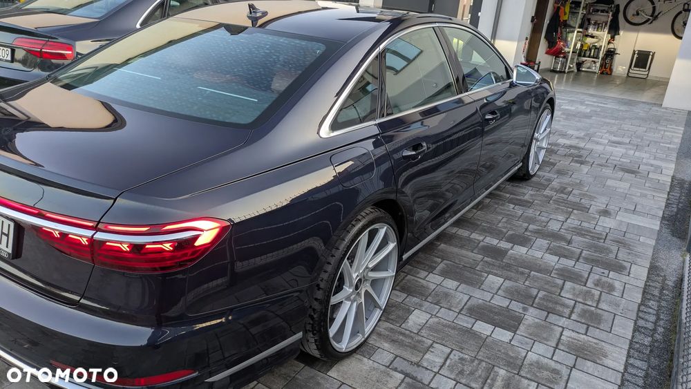 Audi S8 - 6