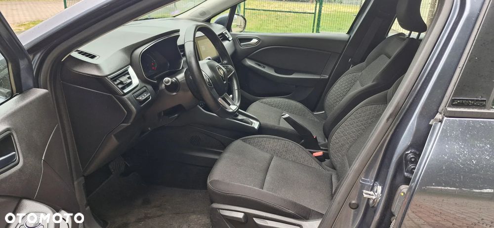 Renault Clio E-TECH 140 INTENS - 9