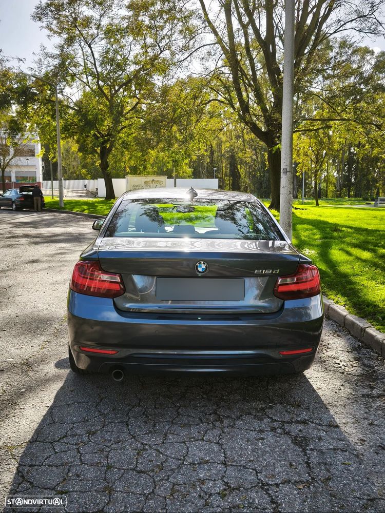 BMW 218 d Sport Line - 13