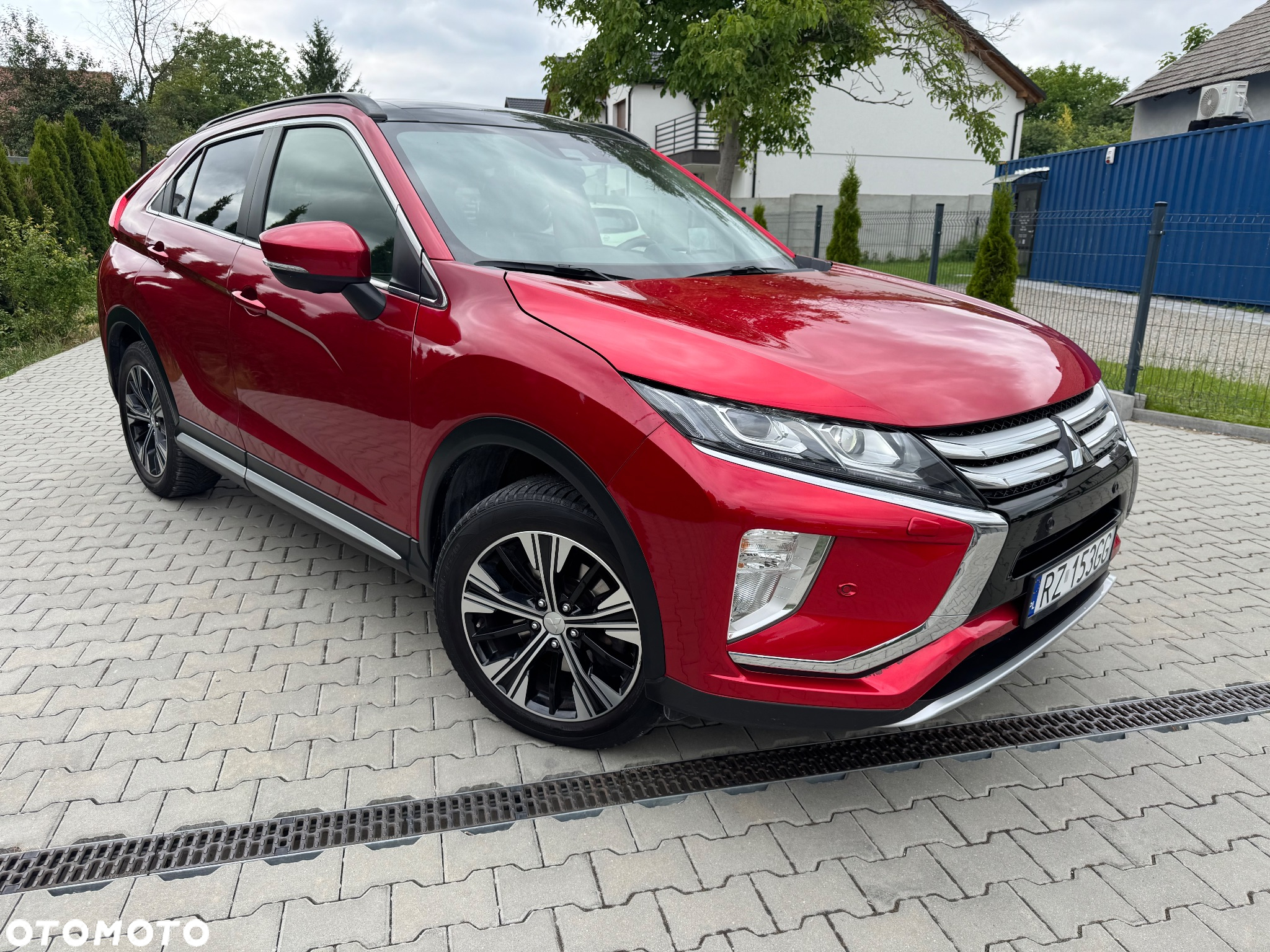 Mitsubishi Eclipse Cross 1.5 T GPF Intense Pro CVT 4WD - 2