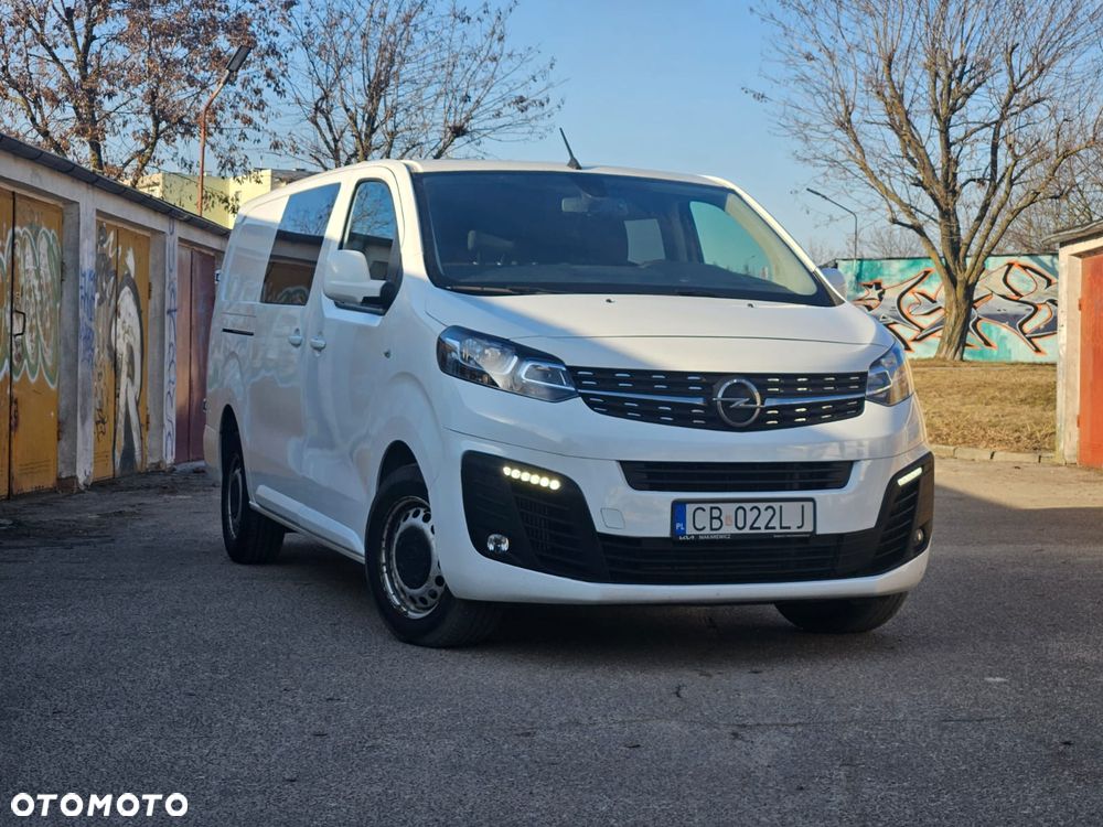 Opel Vivaro - 1