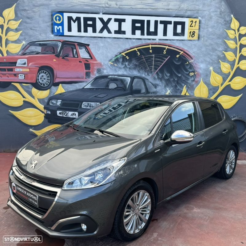 Peugeot 208 1.2 PureTech Style - 1