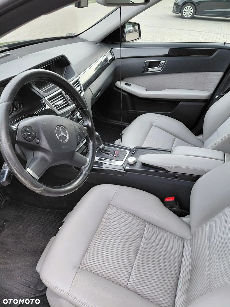 Mercedes-Benz Klasa E - 6