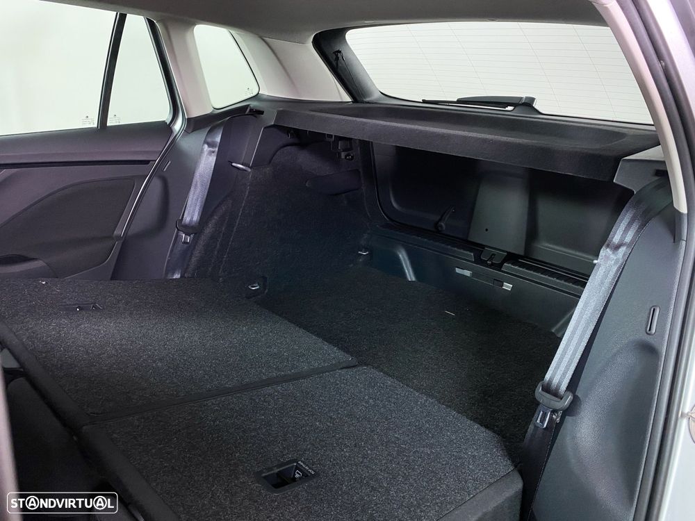 Skoda Kamiq 1.0 TSI DSG — fotografia 19