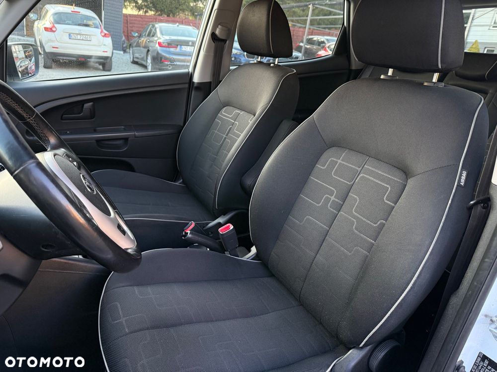 Kia Venga 1.4 CVVT Business Line - 6