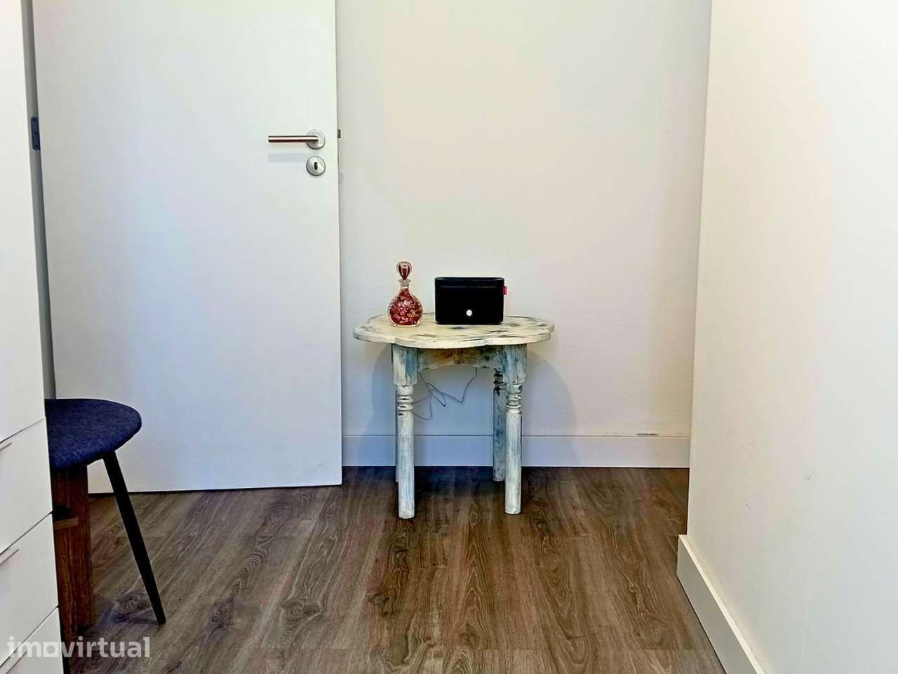 Apartamento T2 convertido em T1 com Terraço - Grande imagem: 4/9