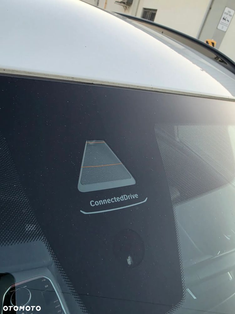 BMW Seria 3 - 16