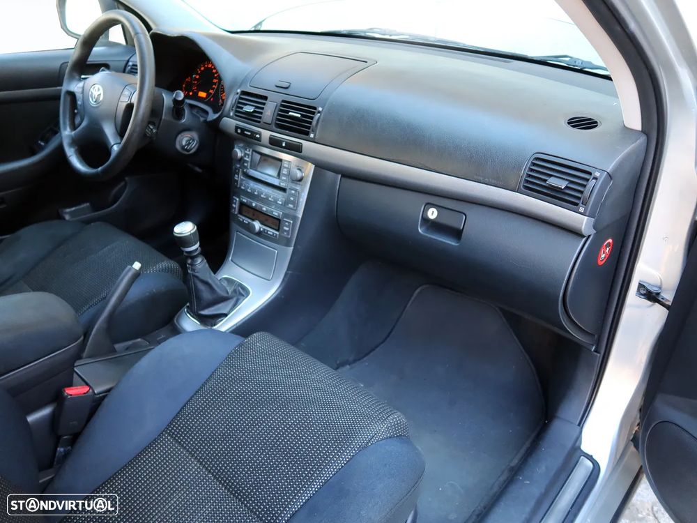 Toyota Avensis SW 2.0 D-4D Sol - 15