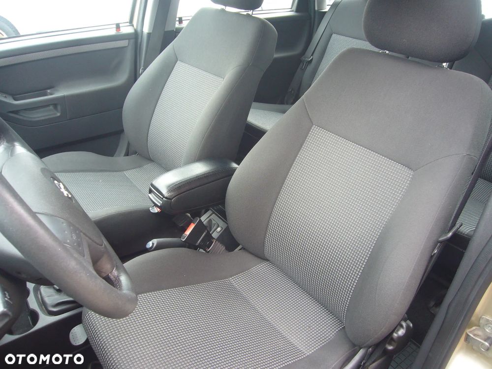 Opel Meriva 1.6 Enjoy - 12