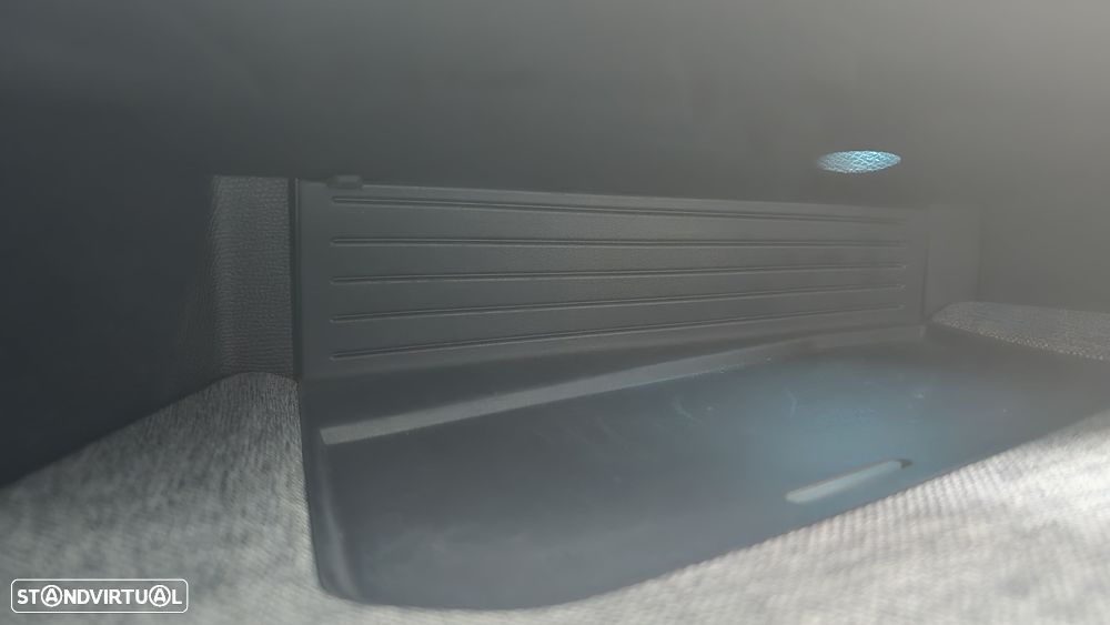 Peugeot E-3008 GT - 39