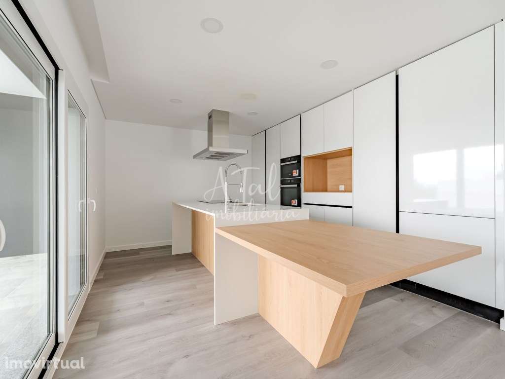 Moradia T4 Geminada Nova - Moderna, Confortável - Grande imagem: 4/39