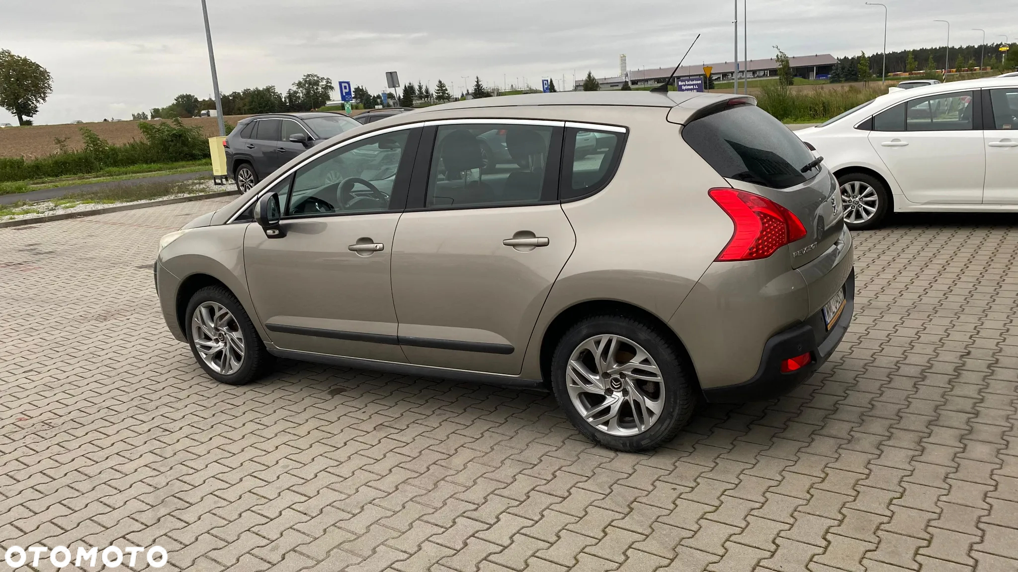 Peugeot 3008 1.6 HDi Trendy - 3