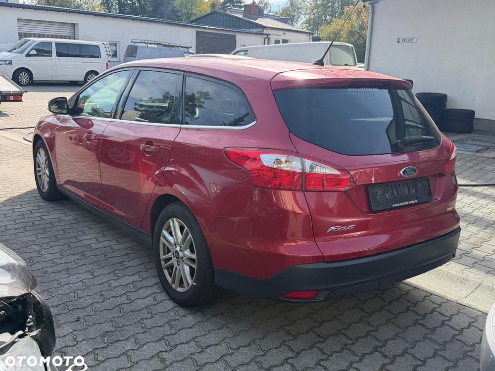 Ford Focus 2013 photo 3