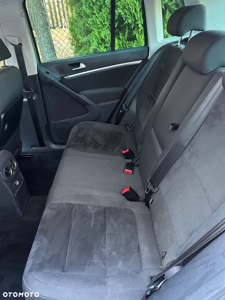 Volkswagen Tiguan 2.0 TDI DPF BlueMotion Technology Sport & Style - 14