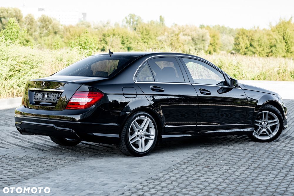 Mercedes-Benz Klasa C 180 (BlueEFFICIENCY) 7G-TRONIC Avantgarde - 13
