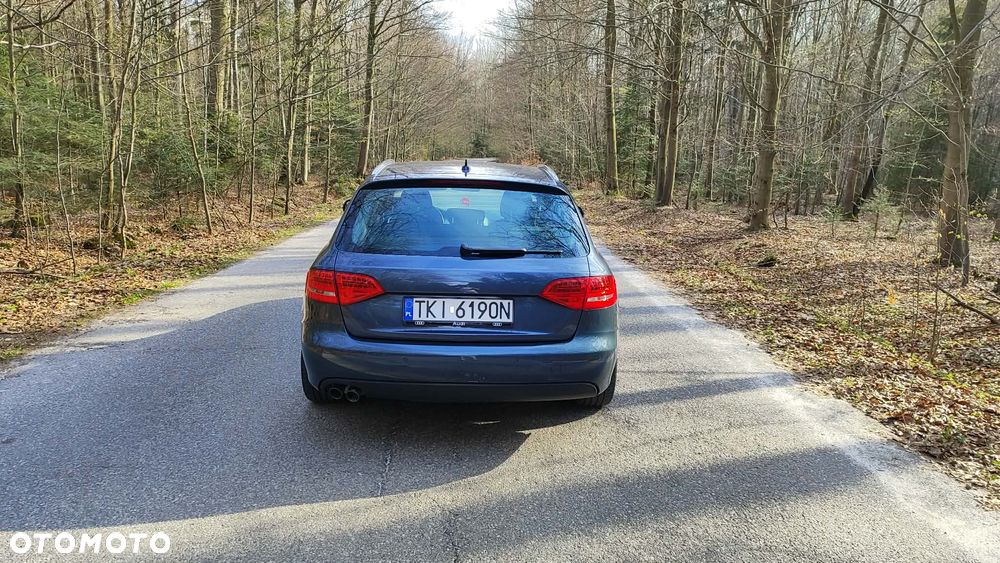 Audi A4 Avant 2.0 TDI - 8