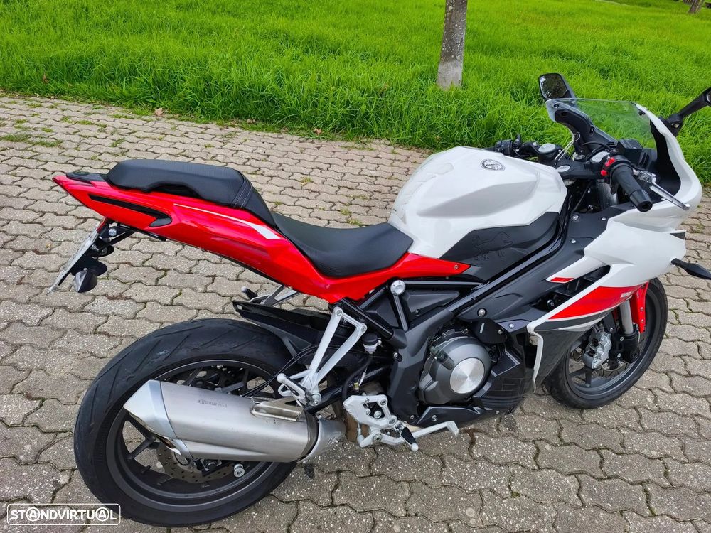 Benelli 302 R Abs - 5