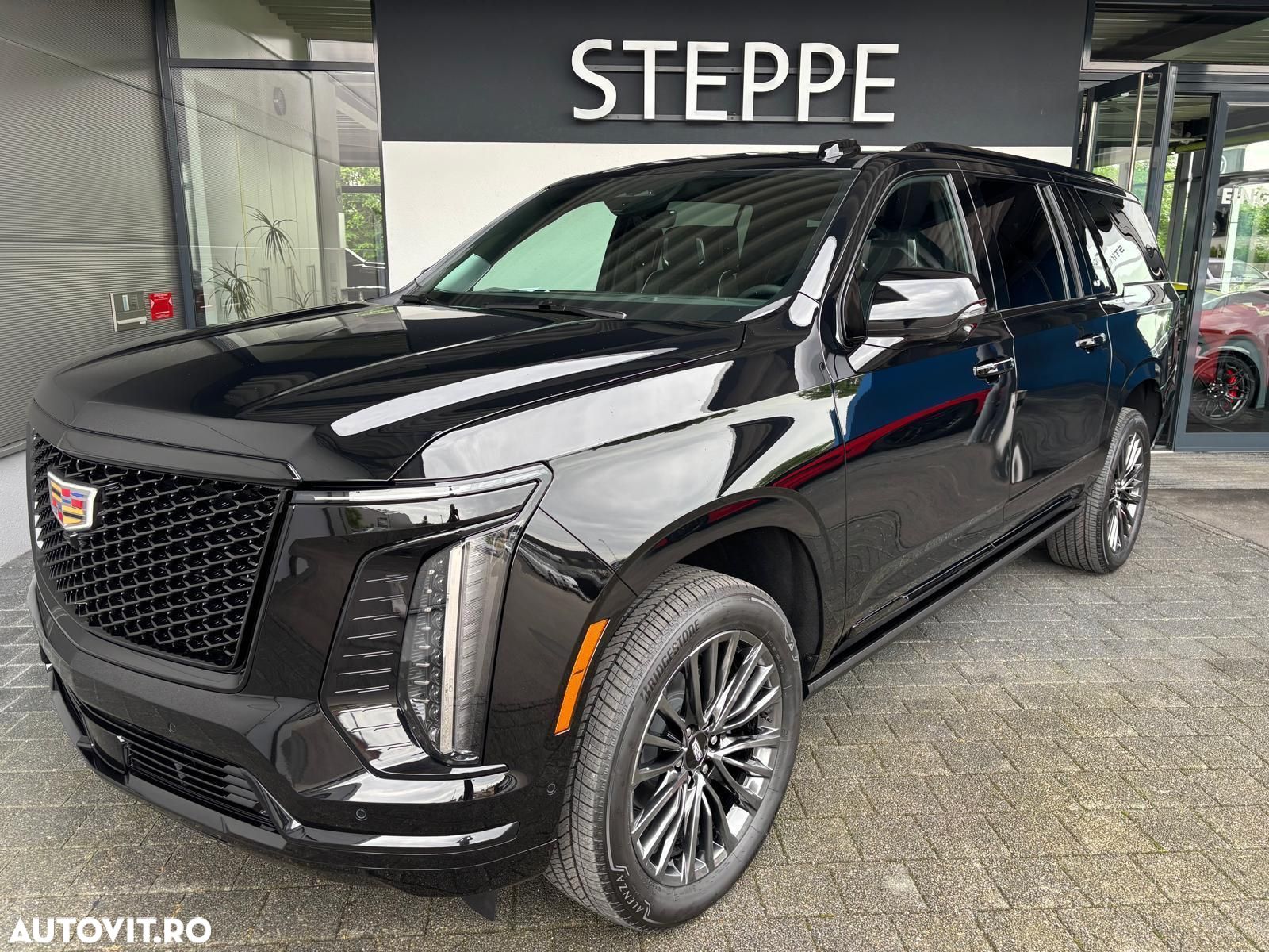 Cadillac Escalade - 1