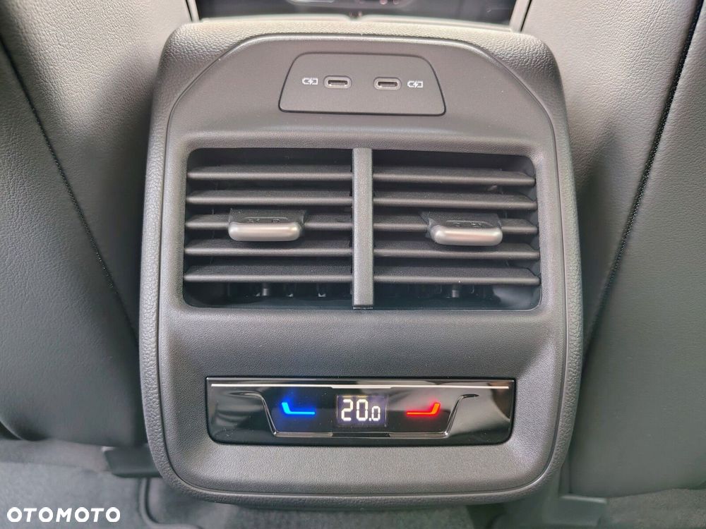 Volkswagen Passat - 27