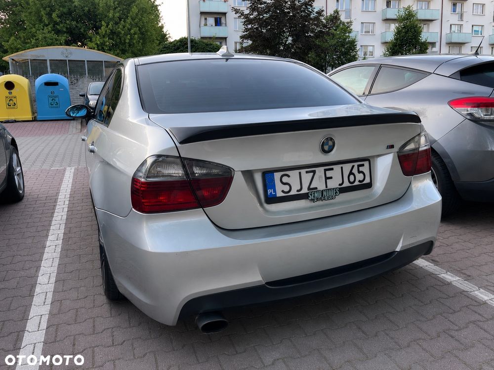 BMW Seria 3 320i - 3
