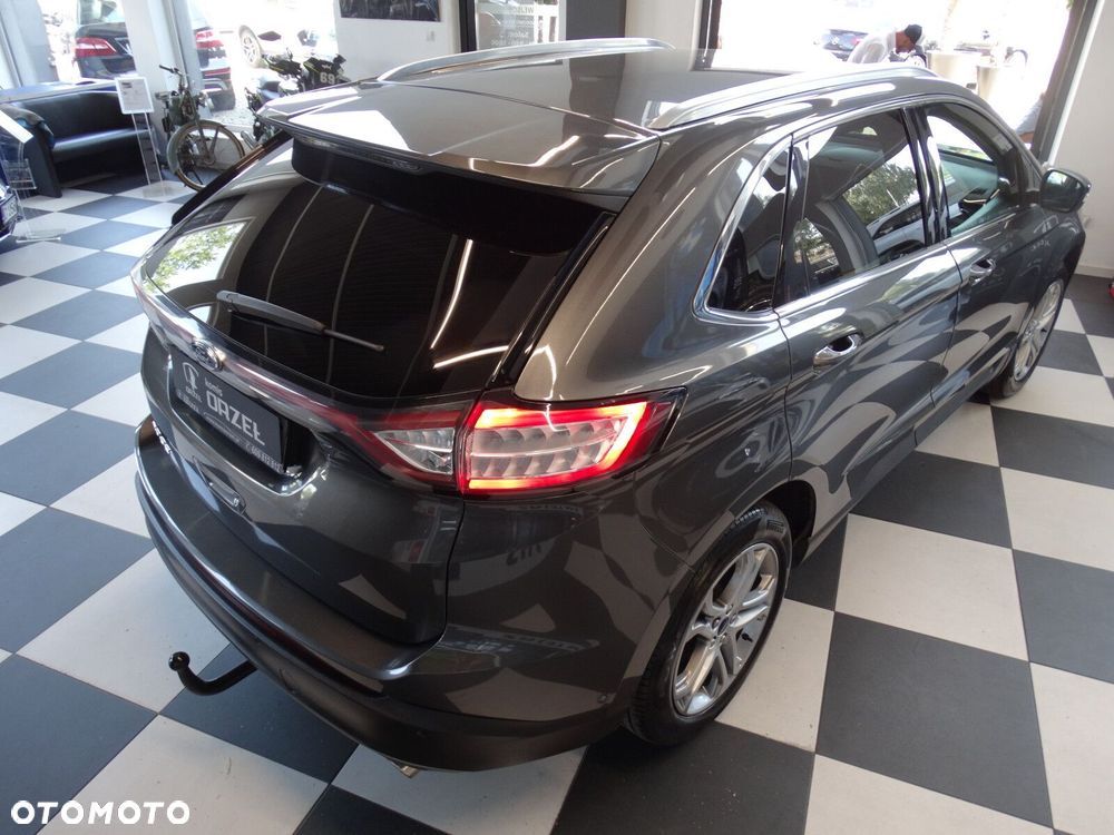 Ford Edge - 8