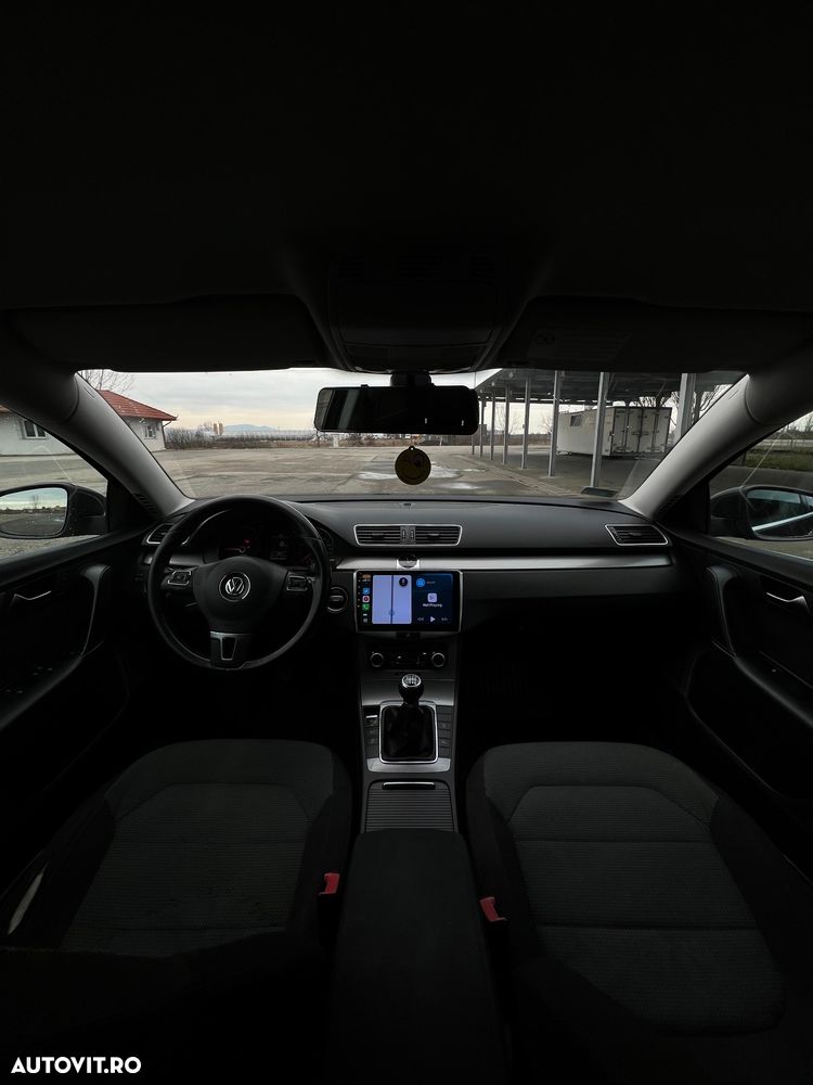 Volkswagen Passat 2.0 TDI BlueMotion Technology DPF Trendline - 7