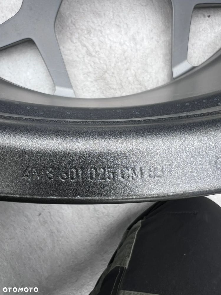 RsQ8 Felga Aluminiowa 23'' Oryginalna 4M8601025CM - 7