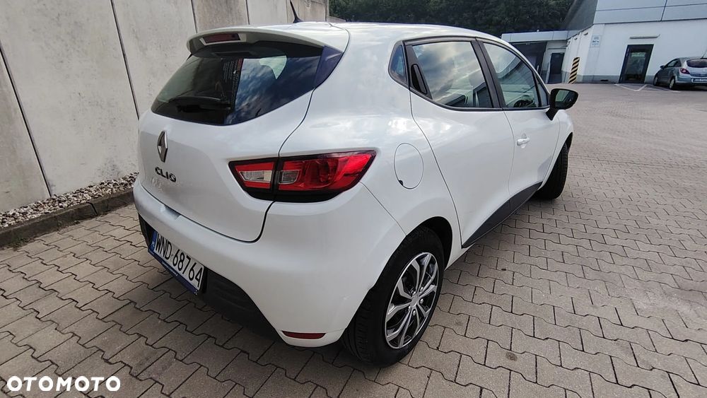 Renault Clio 1.2 16V Alize - 5