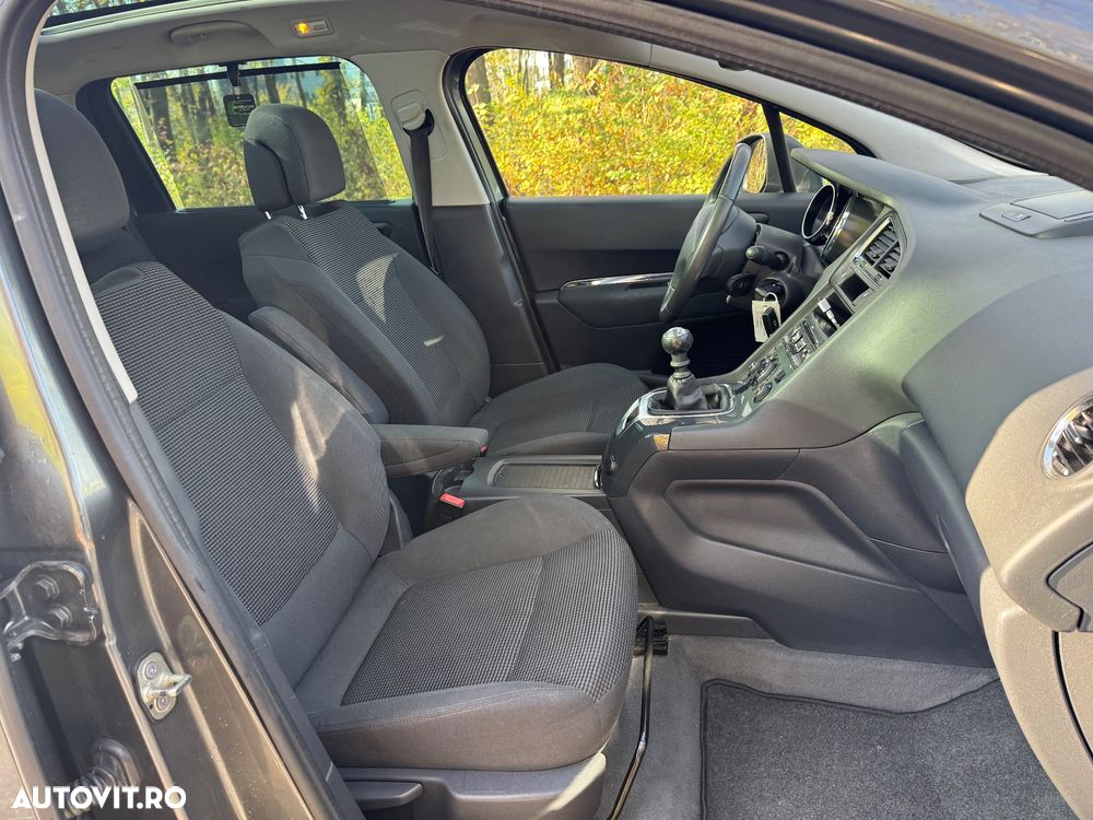 Peugeot 5008 - 9