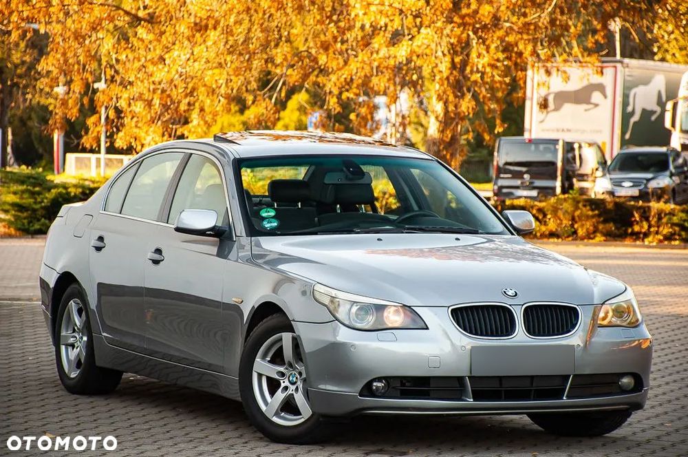 BMW Seria 5 520i - 2