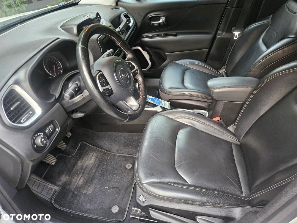 Jeep Renegade 1.4 MultiAir Limited - 27